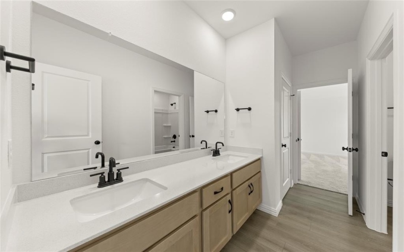 1918 Honey Creek Road, Forney, TX 75126, 5 Bedrooms Bedrooms, ,2 BathroomsBathrooms,Residential,For Sale,1918 Honey Creek Road,20971349