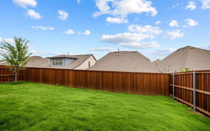 6217 Escarpment Drive, Fort Worth, TX 76112, 4 Bedrooms Bedrooms, ,3 BathroomsBathrooms,Residential,For Sale,6217 Escarpment Drive,20971372