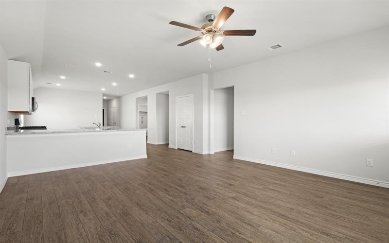 9225 Union Pacific Drive, Fort Worth, TX 76036, 4 Bedrooms Bedrooms, ,3 BathroomsBathrooms,Residential,For Sale,9225 Union Pacific Drive,20971680