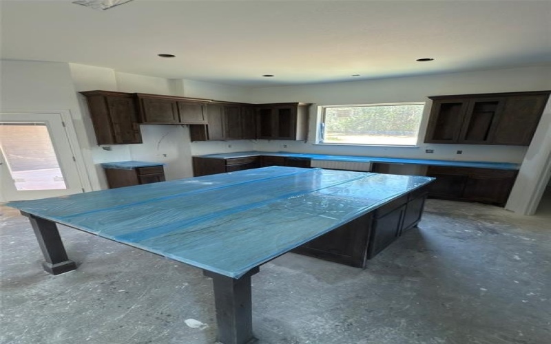 188 Lakeview Circle, Pilot Point, TX 76258, 3 Bedrooms Bedrooms, ,2 BathroomsBathrooms,Residential,For Sale,188 Lakeview Circle,20971441