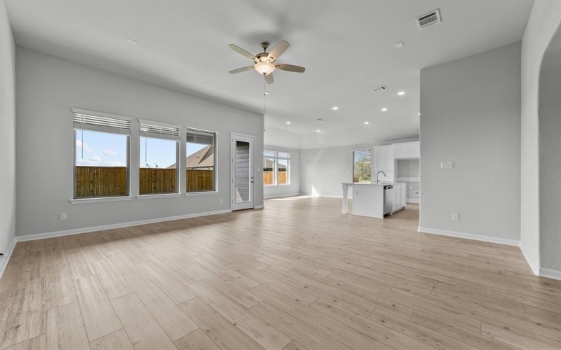 3513 Kingdom Drive, Denton, TX 76208, 3 Habitaciones Habitaciones , ,2 BañosBaños,Residential,En Venta,3513 Kingdom Drive,0,20971505