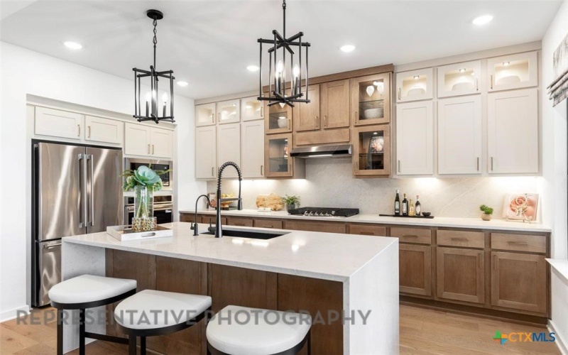 8609 Peafowl Street, Austin, TX 78744, 5 Bedrooms Bedrooms, ,5 BathroomsBathrooms,Residential,For Sale,8609 Peafowl Street,0,583632