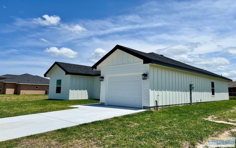 8713 Swan Lake Dr., Harlingen, TX 78552, 3 Habitaciones Habitaciones , ,2 BañosBaños,Residential,En Venta,8713 Swan Lake Dr.,103906