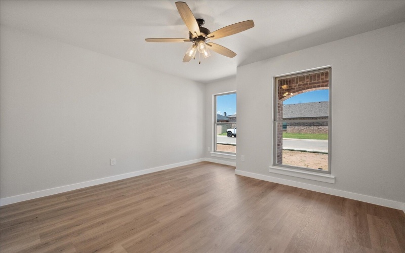 911 E 35th Street, Wolfforth, TX 79382, 4 Bedrooms Bedrooms, ,2 BathroomsBathrooms,Residential,For Sale,911 E 35th Street,202556419