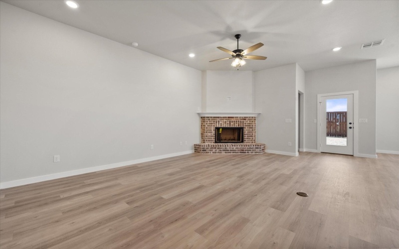 911 E 35th Street, Wolfforth, TX 79382, 4 Bedrooms Bedrooms, ,2 BathroomsBathrooms,Residential,For Sale,911 E 35th Street,202556419
