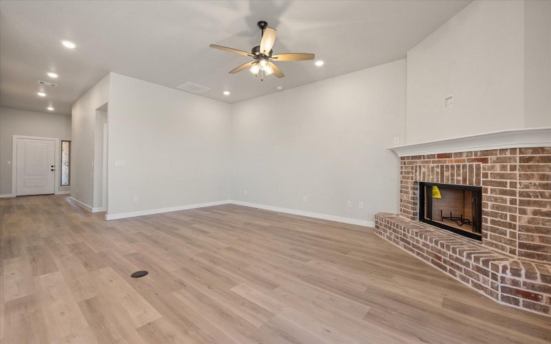 911 E 35th Street, Wolfforth, TX 79382, 4 Bedrooms Bedrooms, ,2 BathroomsBathrooms,Residential,For Sale,911 E 35th Street,202556419