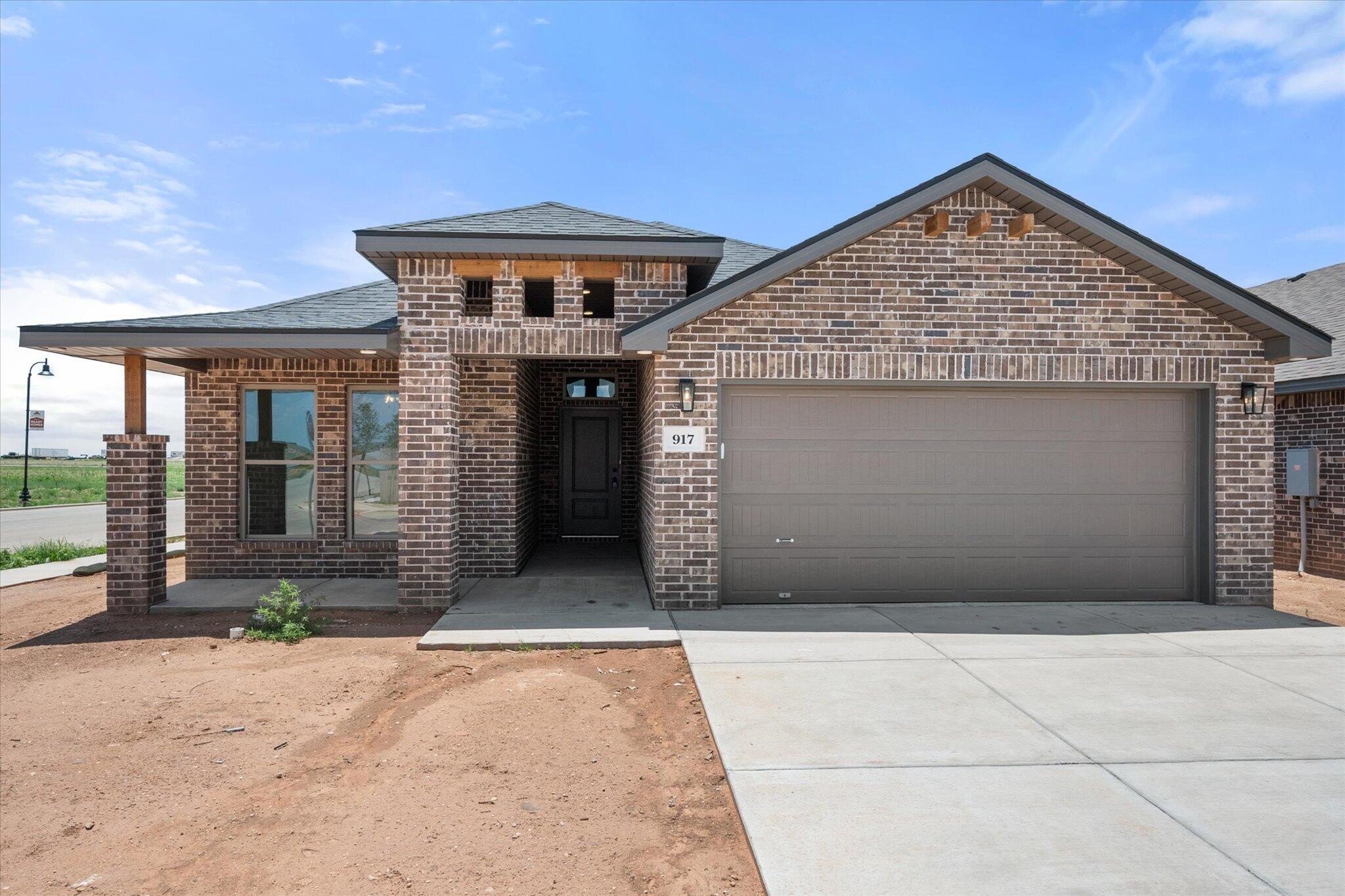 917 E 35th Street, Wolfforth, TX 79382, 3 Bedrooms Bedrooms, ,2 BathroomsBathrooms,Residential,For Sale,917 E 35th Street,202556421