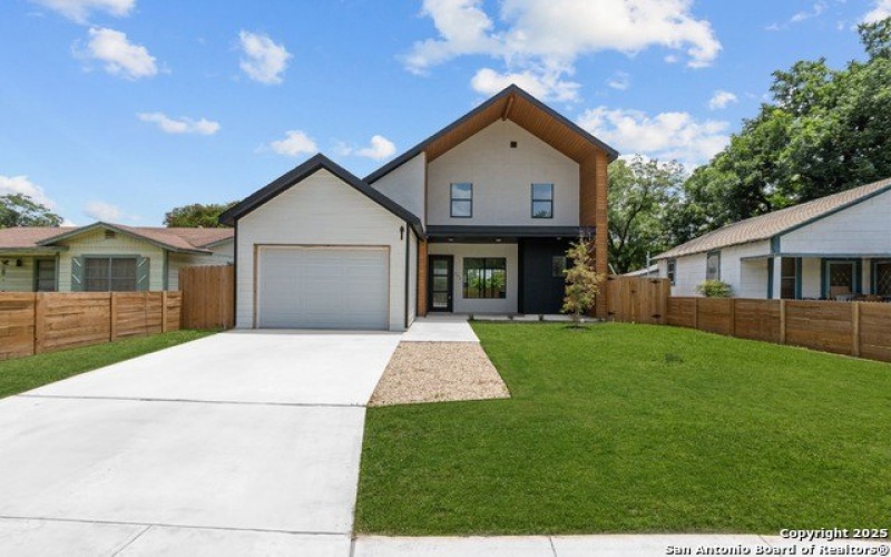 302 Bank, San Antonio, TX 78204, 3 Bedrooms Bedrooms, ,2 BathroomsBathrooms,Residential,For Sale,302 Bank,0,1876474