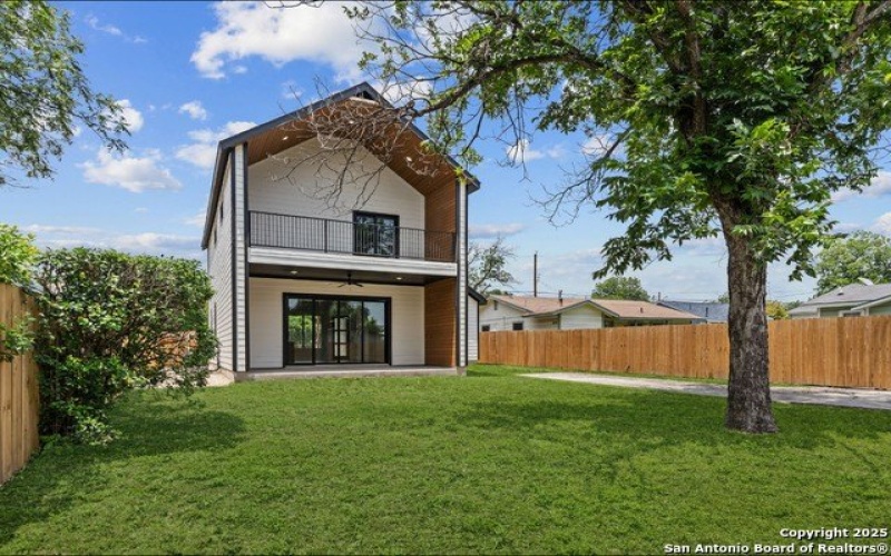 302 Bank, San Antonio, TX 78204, 3 Bedrooms Bedrooms, ,2 BathroomsBathrooms,Residential,For Sale,302 Bank,0,1876474