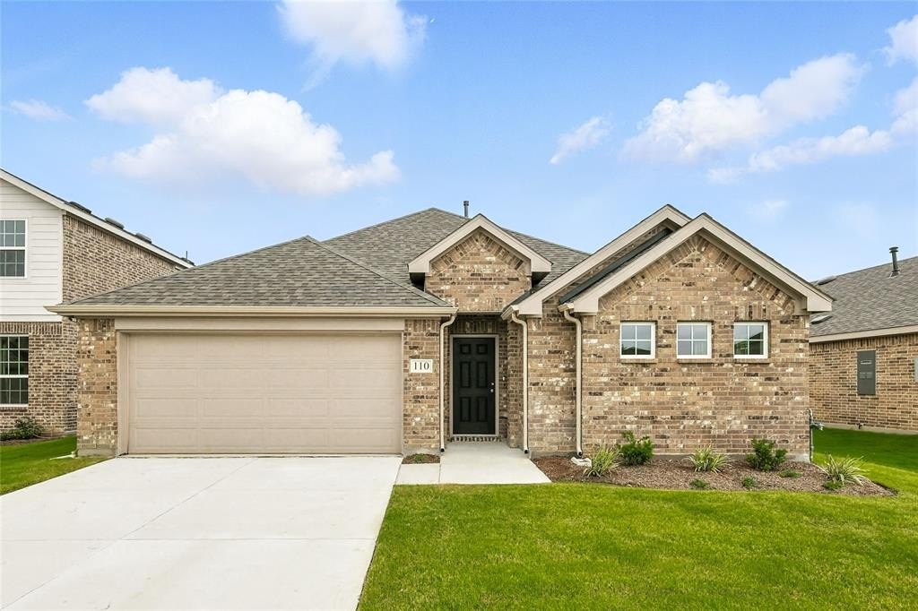 110 John Laurens Drive, Venus, TX 76084, 4 Bedrooms Bedrooms, ,2 BathroomsBathrooms,Residential,For Sale,110 John Laurens Drive,20849828