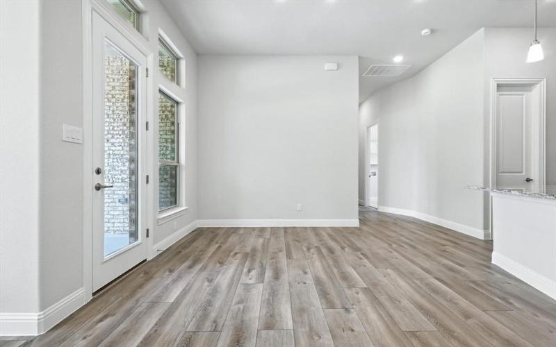 2000 Belvedere Street, Garland, TX 75041, 3 Habitaciones Habitaciones , ,2 BañosBaños,Residential,En Venta,2000 Belvedere Street,0,20877061