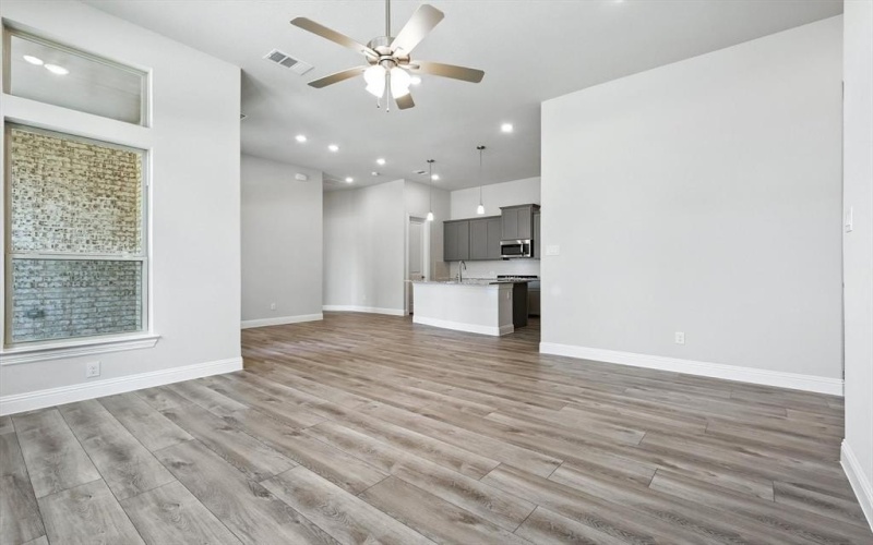 2000 Belvedere Street, Garland, TX 75041, 3 Habitaciones Habitaciones , ,2 BañosBaños,Residential,En Venta,2000 Belvedere Street,0,20877061