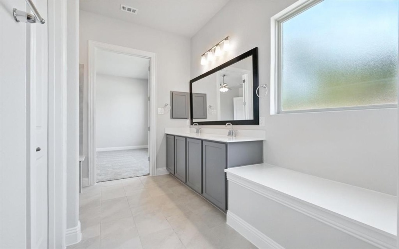 2000 Belvedere Street, Garland, TX 75041, 3 Habitaciones Habitaciones , ,2 BañosBaños,Residential,En Venta,2000 Belvedere Street,0,20877061