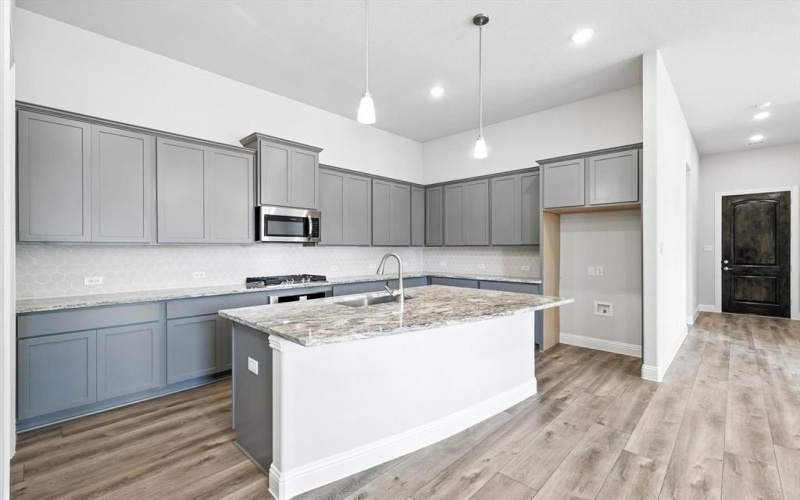 2000 Belvedere Street, Garland, TX 75041, 3 Habitaciones Habitaciones , ,2 BañosBaños,Residential,En Venta,2000 Belvedere Street,0,20877061