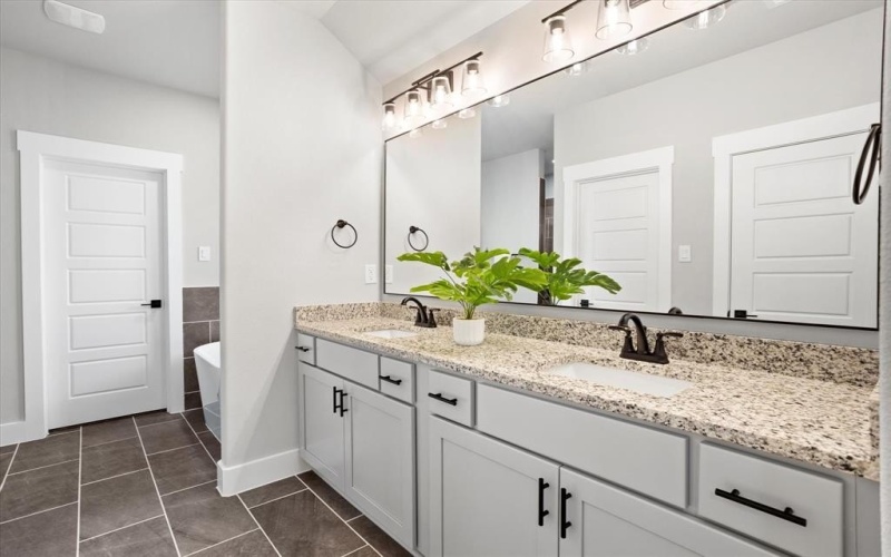707 Escovedo Drive, Italy, TX 76651, 3 Habitaciones Habitaciones , ,2 BañosBaños,Residential,En Venta,707 Escovedo Drive,0,20968782