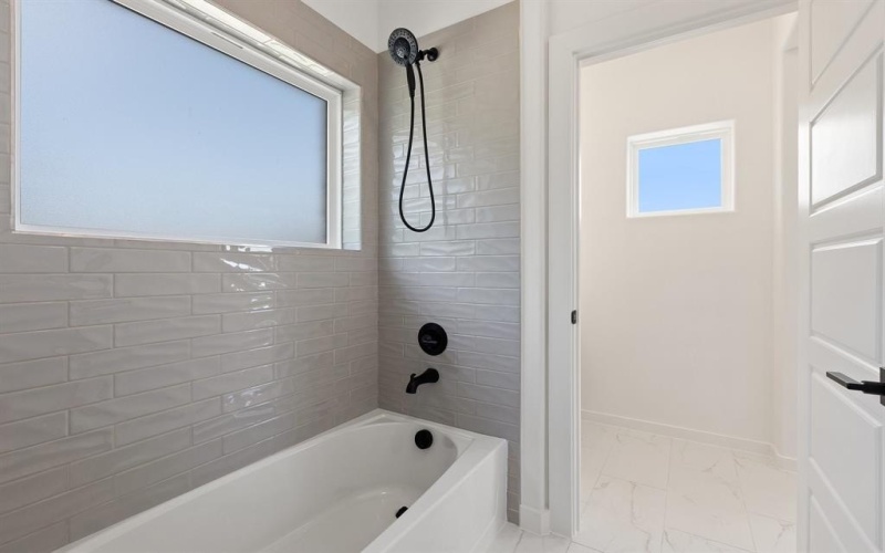 2138 Oak Haven Court, Garland, TX 75044, 4 Habitaciones Habitaciones , ,3 BañosBaños,Residential,En Venta,2138 Oak Haven Court,0,20969721