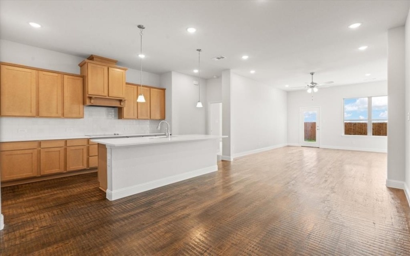 245 Brahman Street, Venus, TX 76084, 4 Habitaciones Habitaciones , ,3 BañosBaños,Residential,En Venta,245 Brahman Street,0,20971010