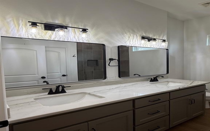 192 Lakeview Circle, Pilot Point, TX 76258, 4 Habitaciones Habitaciones , ,2 BañosBaños,Residential,En Venta,192 Lakeview Circle,0,20971721