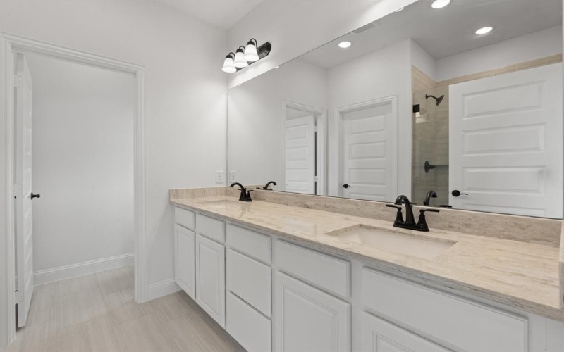 225 Brahman Street, Venus, TX 76084, 5 Bedrooms Bedrooms, ,3 BathroomsBathrooms,Residential,For Sale,225 Brahman Street,0,20971842