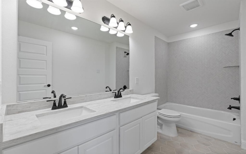 225 Brahman Street, Venus, TX 76084, 5 Bedrooms Bedrooms, ,3 BathroomsBathrooms,Residential,For Sale,225 Brahman Street,0,20971842