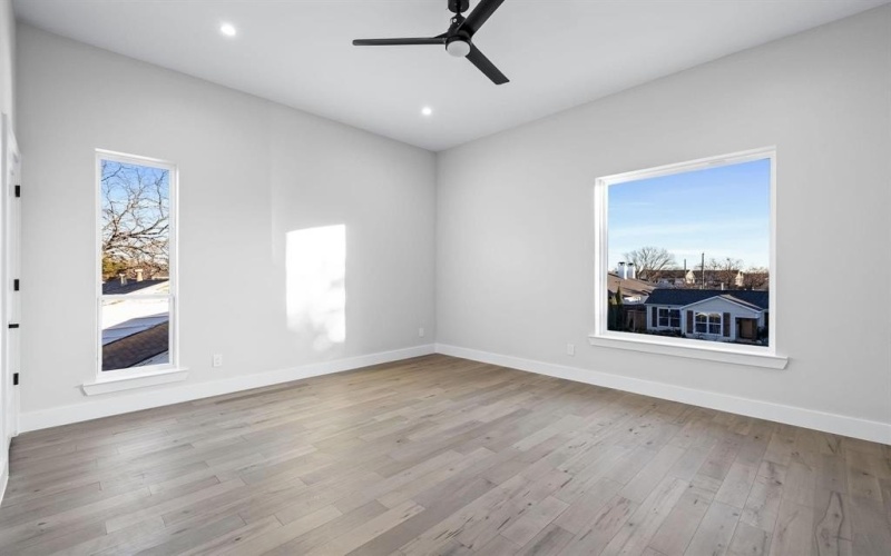 4603 Newmore Avenue, Dallas, TX 75209, 5 Habitaciones Habitaciones , ,3 BañosBaños,Residential,En Venta,4603 Newmore Avenue,20971948