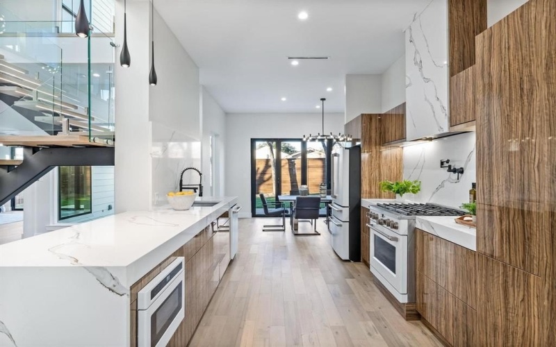 4603 Newmore Avenue, Dallas, TX 75209, 5 Habitaciones Habitaciones , ,3 BañosBaños,Residential,En Venta,4603 Newmore Avenue,20971948
