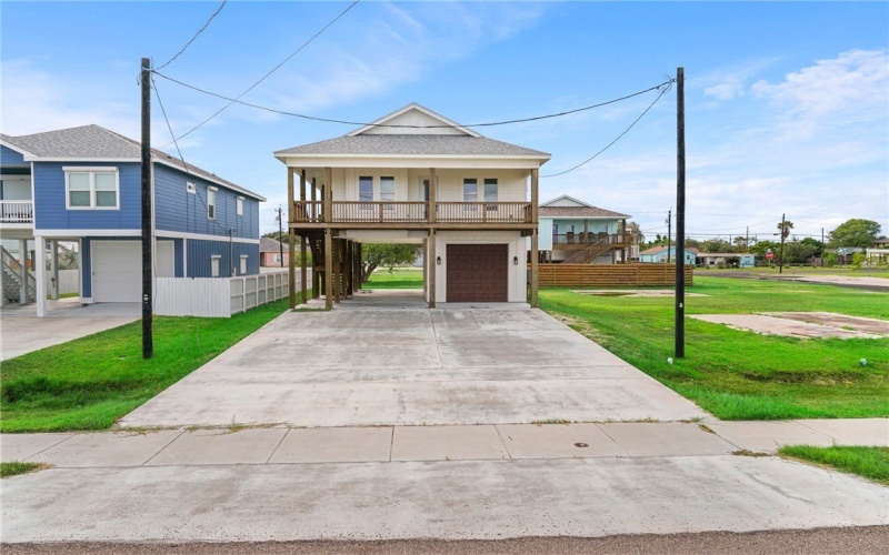 1007 S Live Oak Street, Rockport, TX 78382, 3 Bedrooms Bedrooms, ,2 BathroomsBathrooms,Residential,For Sale,1007 S Live Oak Street,447690