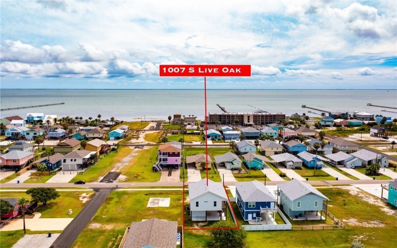1007 S Live Oak Street, Rockport, TX 78382, 3 Bedrooms Bedrooms, ,2 BathroomsBathrooms,Residential,For Sale,1007 S Live Oak Street,447690