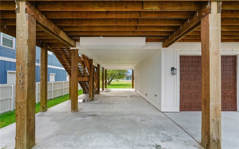 1007 S Live Oak Street, Rockport, TX 78382, 3 Bedrooms Bedrooms, ,2 BathroomsBathrooms,Residential,For Sale,1007 S Live Oak Street,447690