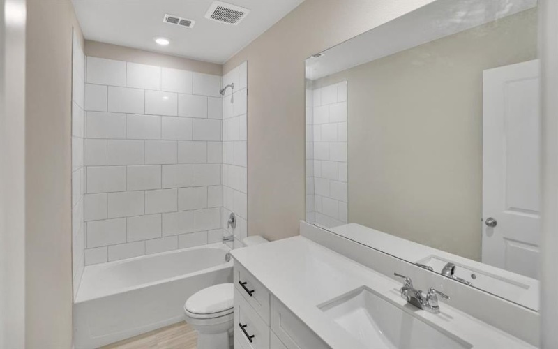 3321 Blue Jay Way, Richland Hills, TX 76118, 3 Bedrooms Bedrooms, ,2 BathroomsBathrooms,Residential,For Sale,3321 Blue Jay Way,0,20972094