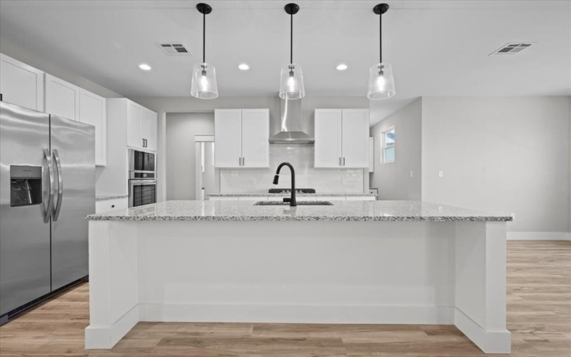 304 Heather Run, Woodway, TX 76712, 4 Bedrooms Bedrooms, ,3 BathroomsBathrooms,Residential,For Sale,304 Heather Run,20972096