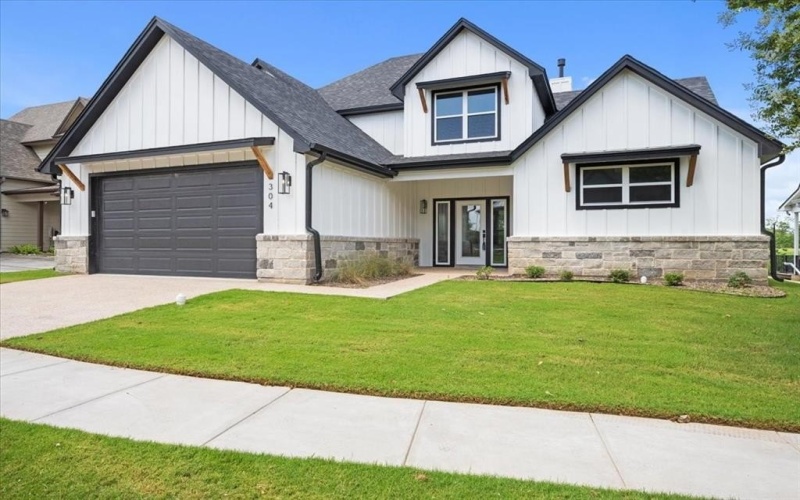 304 Heather Run, Woodway, TX 76712, 4 Bedrooms Bedrooms, ,3 BathroomsBathrooms,Residential,For Sale,304 Heather Run,20972096