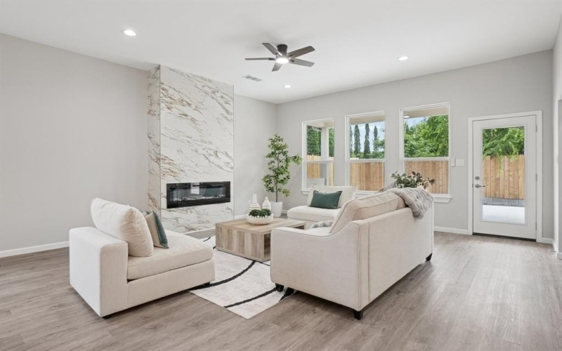 4535 W Lake Highlands Drive, The Colony, TX 75056, 4 Bedrooms Bedrooms, ,3 BathroomsBathrooms,Residential,For Sale,4535 W Lake Highlands Drive,20973074