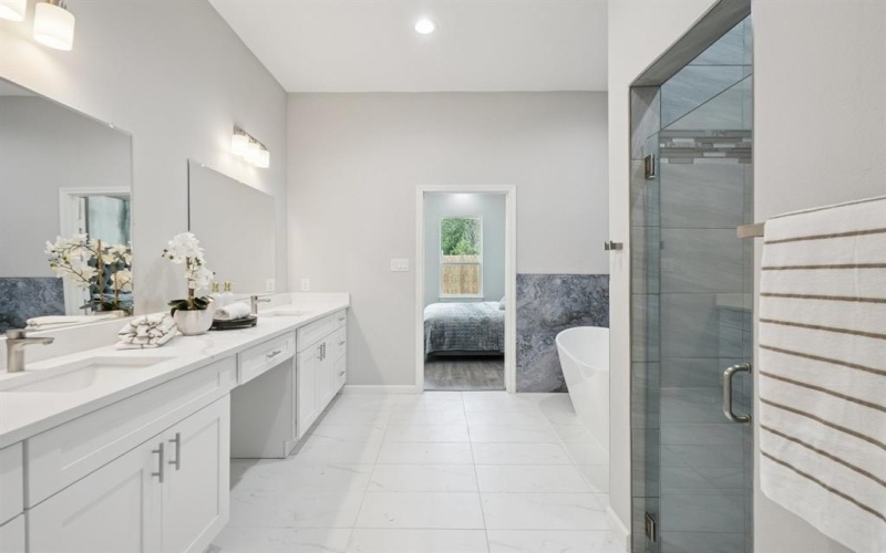 4535 W Lake Highlands Drive, The Colony, TX 75056, 4 Bedrooms Bedrooms, ,3 BathroomsBathrooms,Residential,For Sale,4535 W Lake Highlands Drive,20973074