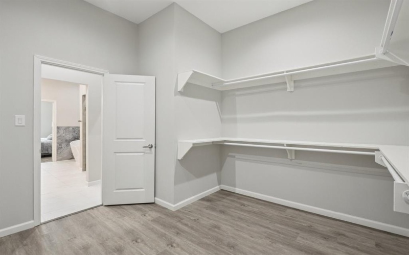 4535 W Lake Highlands Drive, The Colony, TX 75056, 4 Bedrooms Bedrooms, ,3 BathroomsBathrooms,Residential,For Sale,4535 W Lake Highlands Drive,20973074