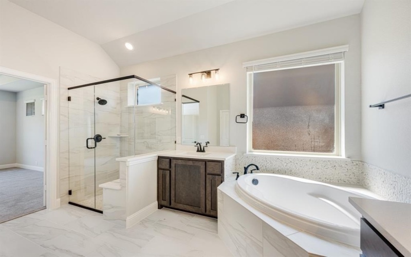 1210 Deacon Drive, Midlothian, TX 76065, 3 Bedrooms Bedrooms, ,2 BathroomsBathrooms,Residential,For Sale,1210 Deacon Drive,0,20972258