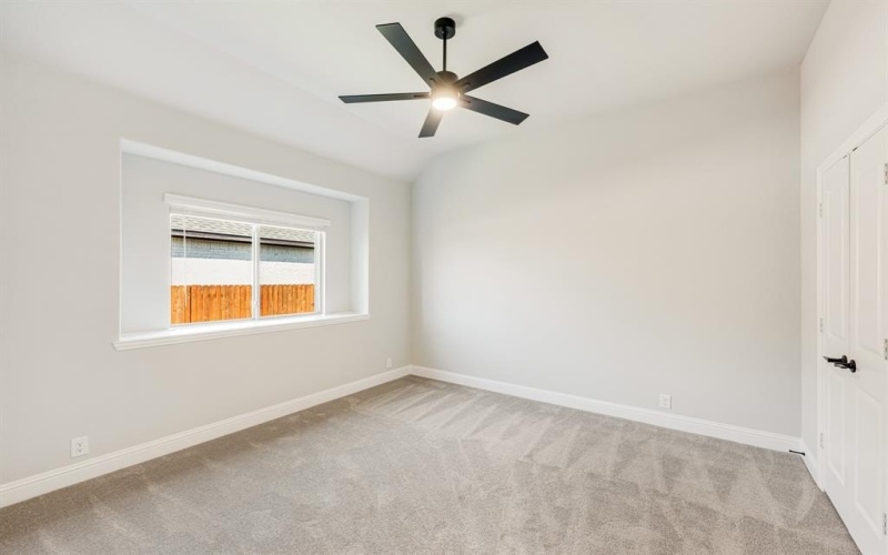 1210 Deacon Drive, Midlothian, TX 76065, 3 Bedrooms Bedrooms, ,2 BathroomsBathrooms,Residential,For Sale,1210 Deacon Drive,0,20972258