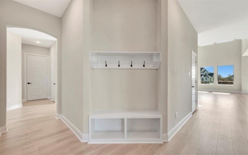 2218 Village Trail, Lakewood Village, TX 75068, 4 Bedrooms Bedrooms, ,5 BathroomsBathrooms,Residential,For Sale,2218 Village Trail,0,20972327