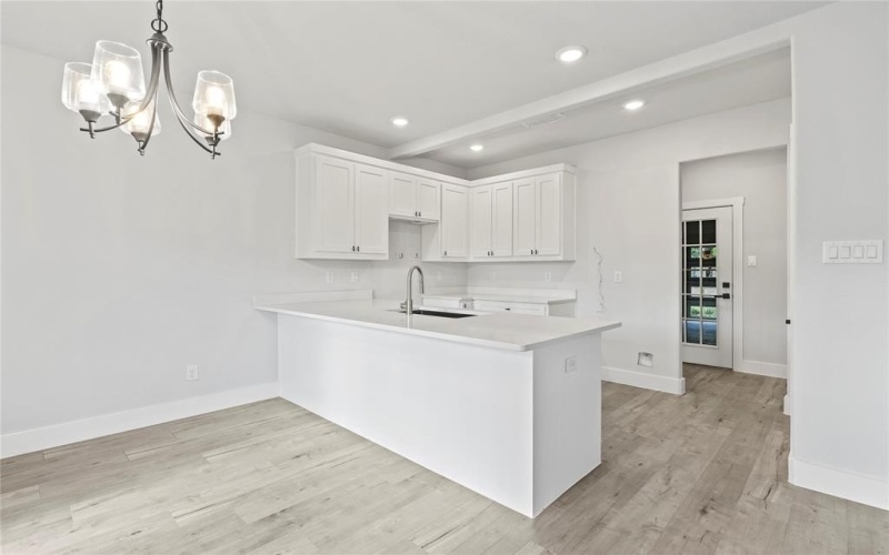 3211 Chihuahua Avenue, Dallas, TX 75212, 3 Bedrooms Bedrooms, ,2 BathroomsBathrooms,Residential,For Sale,3211 Chihuahua Avenue,20972496