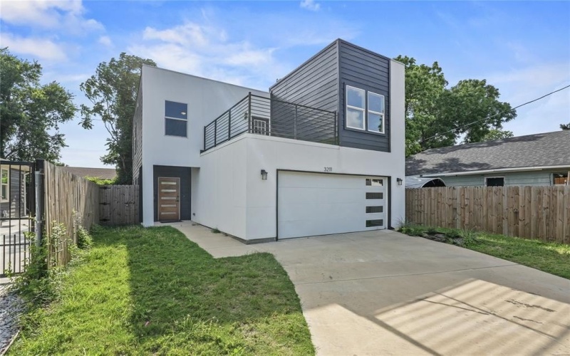 3211 Chihuahua Avenue, Dallas, TX 75212, 3 Bedrooms Bedrooms, ,2 BathroomsBathrooms,Residential,For Sale,3211 Chihuahua Avenue,20972496