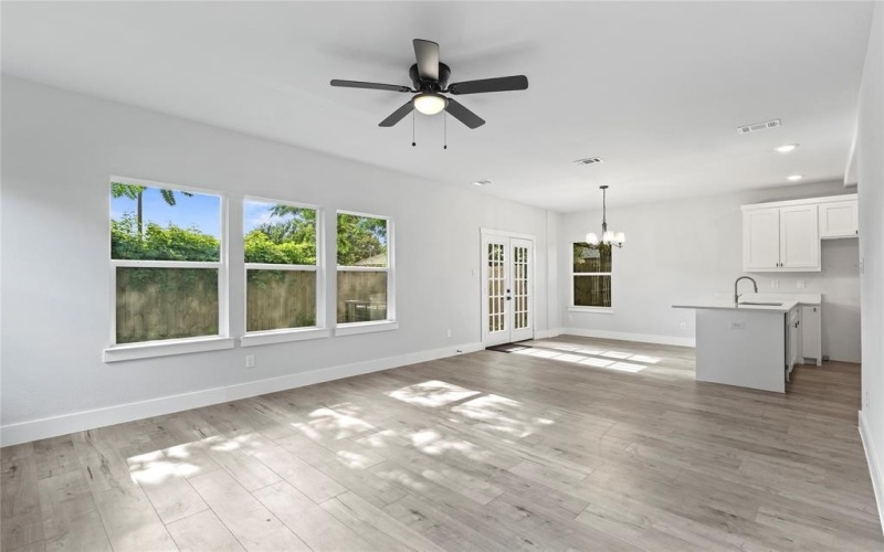 3211 Chihuahua Avenue, Dallas, TX 75212, 3 Bedrooms Bedrooms, ,2 BathroomsBathrooms,Residential,For Sale,3211 Chihuahua Avenue,20972496