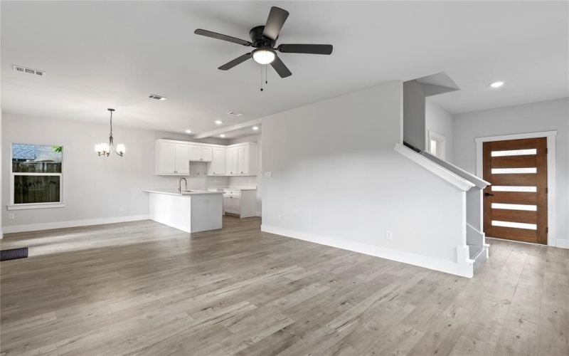 3211 Chihuahua Avenue, Dallas, TX 75212, 3 Bedrooms Bedrooms, ,2 BathroomsBathrooms,Residential,For Sale,3211 Chihuahua Avenue,20972496