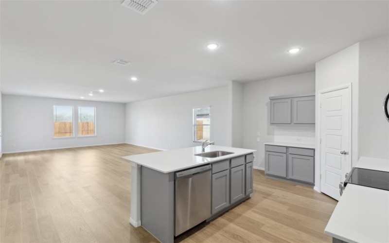 712 Tidal Drive, McKinney, TX 75071, 4 Habitaciones Habitaciones , ,3 BañosBaños,Residential,En Venta,712 Tidal Drive,20972622