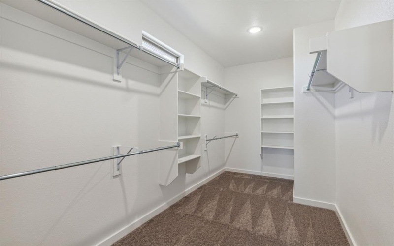 806 Pine Beach Drive, McKinney, TX 75071, 4 Habitaciones Habitaciones , ,3 BañosBaños,Residential,En Venta,806 Pine Beach Drive,20972672