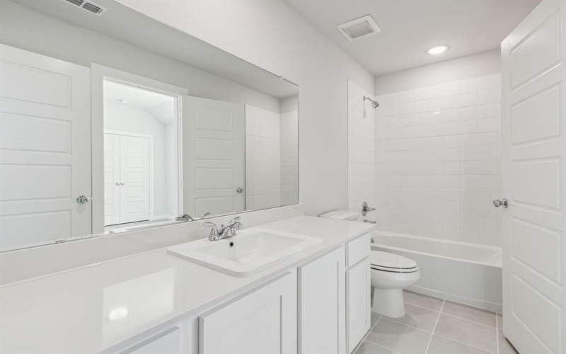 806 Pine Beach Drive, McKinney, TX 75071, 4 Habitaciones Habitaciones , ,3 BañosBaños,Residential,En Venta,806 Pine Beach Drive,20972672