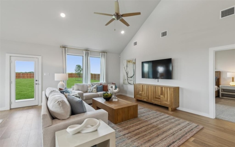 723 Tidal Drive, McKinney, TX 75071, 5 Habitaciones Habitaciones , ,3 BañosBaños,Residential,En Venta,723 Tidal Drive,20972690