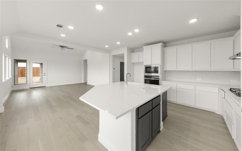920 Apeldoorn Trail, Little Elm, TX 75068, 3 Habitaciones Habitaciones , ,2 BañosBaños,Residential,En Venta,920 Apeldoorn Trail,20972974