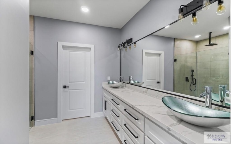 712 KAYLEE DR, LA FERIA, TX 78559, 4 Bedrooms Bedrooms, ,2 BathroomsBathrooms,Residential,For Sale,712 KAYLEE DR,29766106