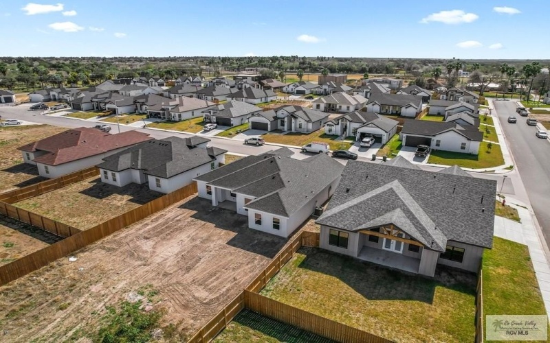 712 KAYLEE DR, LA FERIA, TX 78559, 4 Bedrooms Bedrooms, ,2 BathroomsBathrooms,Residential,For Sale,712 KAYLEE DR,29766106
