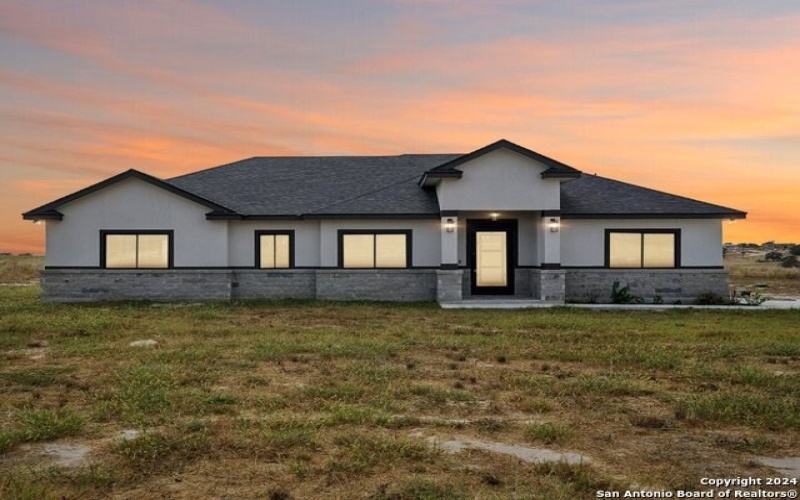 792 lake valley, La Vernia, TX 78121, 4 Habitaciones Habitaciones , ,2 BañosBaños,Residential,En Venta,792 lake valley,1811748